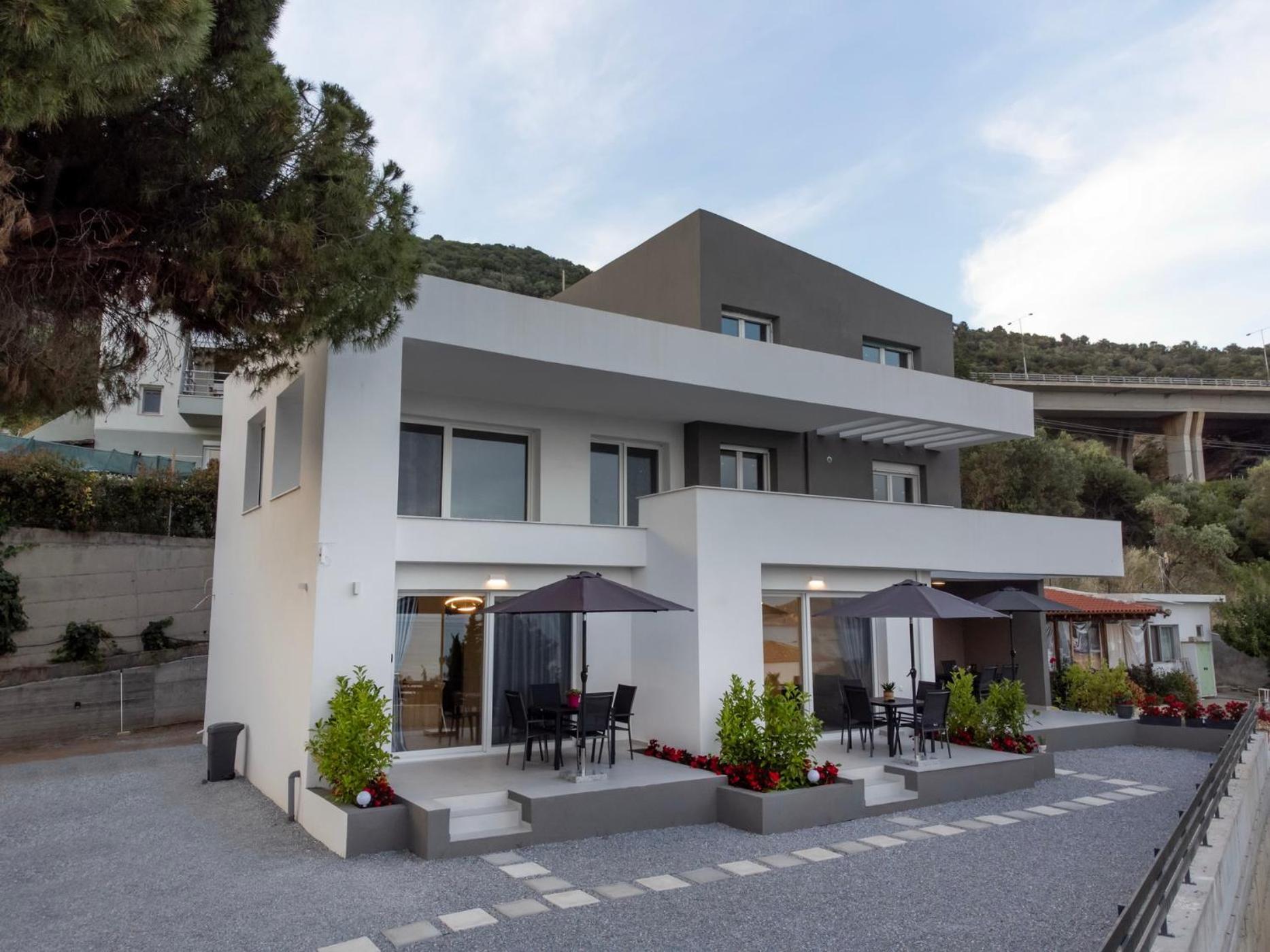 Aquarama Suites Nea Iraklitsa Exterior photo